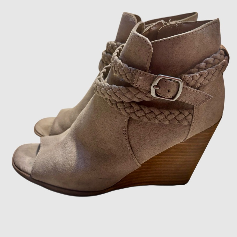 Madden Girl Booties Size 7M Taupe Wedge Open-Toe Braided Ankle Strap Buckles - Picture 4 of 13